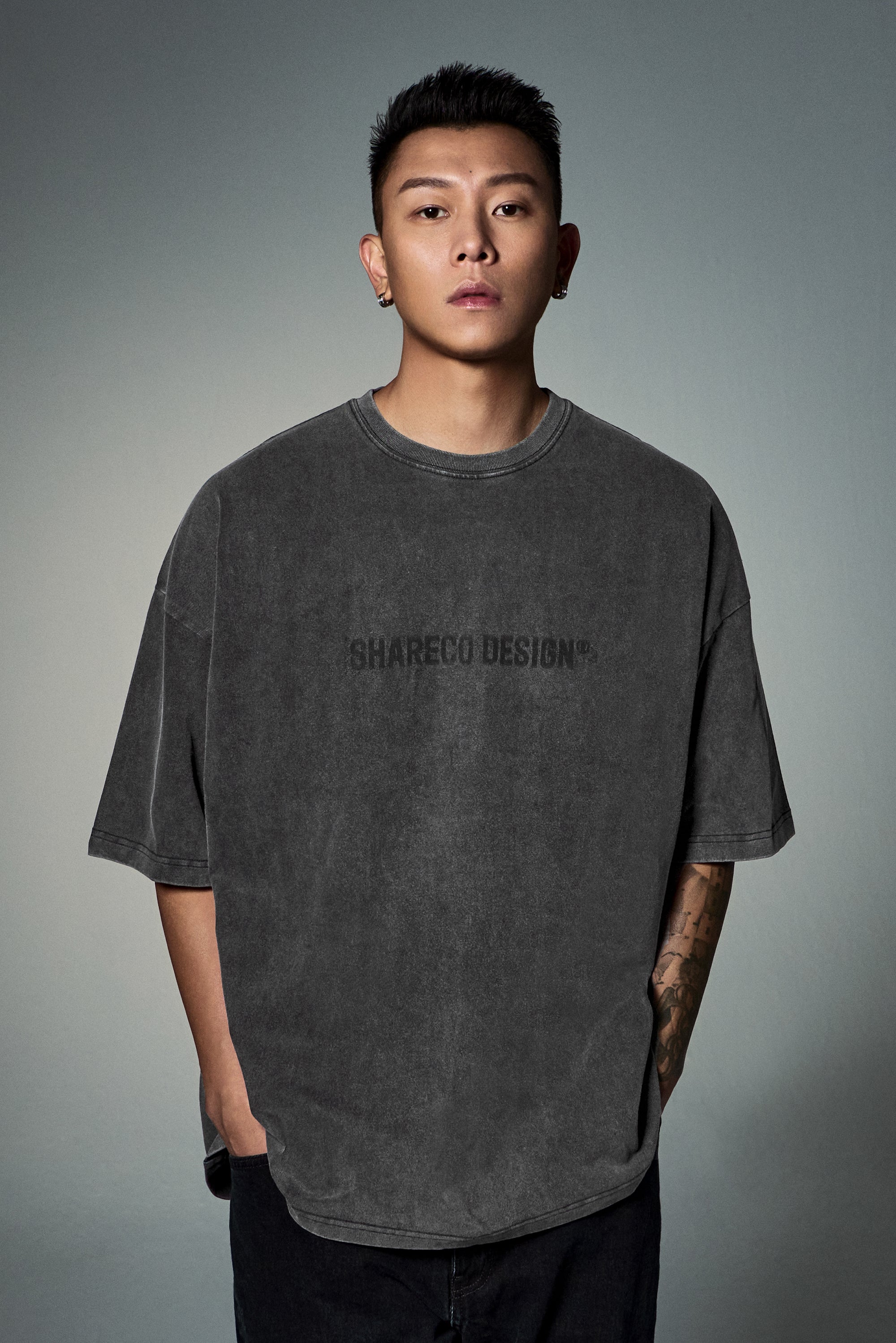HEAVY WASHED LOGO TEE 水洗 LOGO 短 TEE (八月下旬依訂單順序出貨,現在下訂 優先寄出) - SHARECO DESIGN